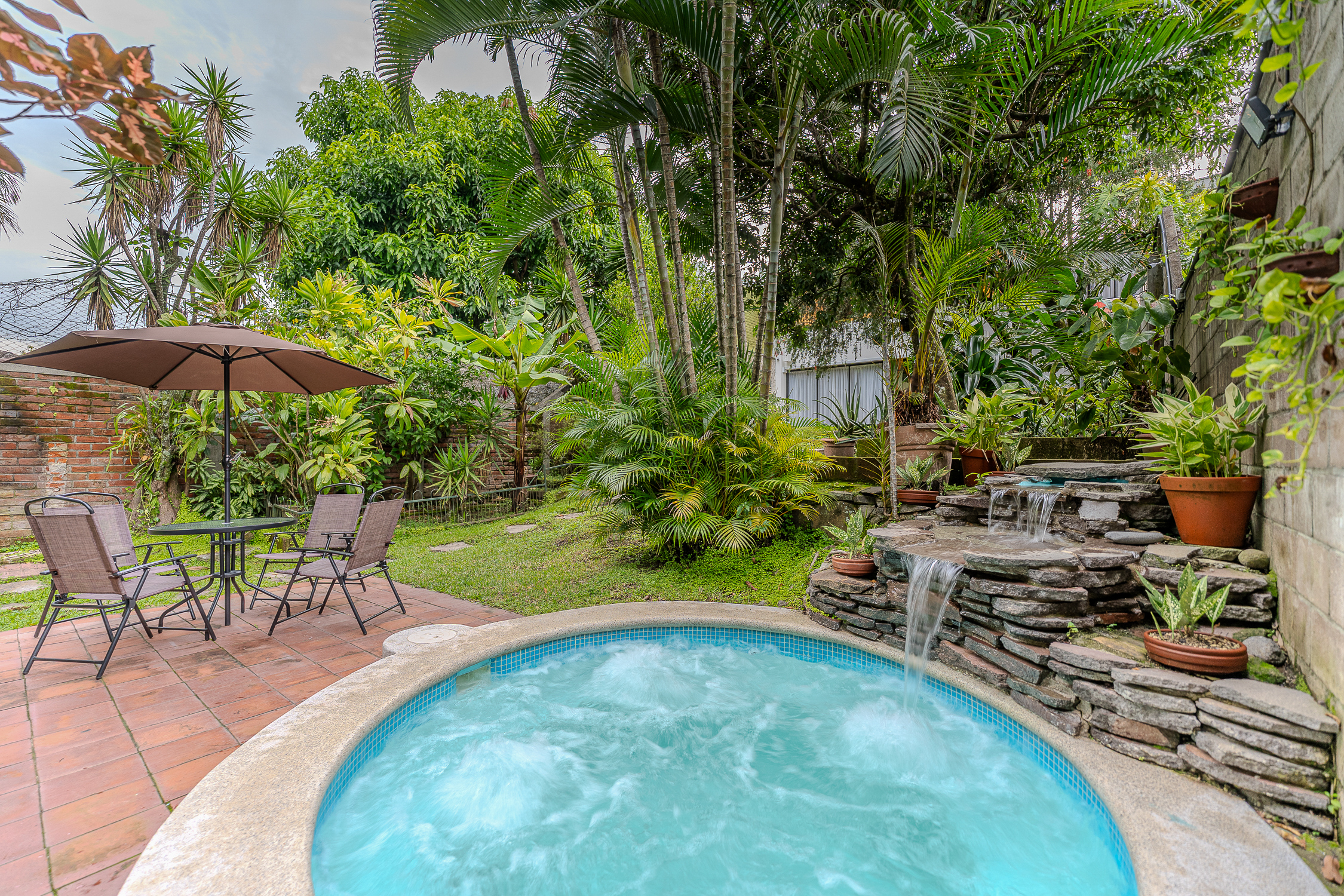 Piscina con Hidromasaje